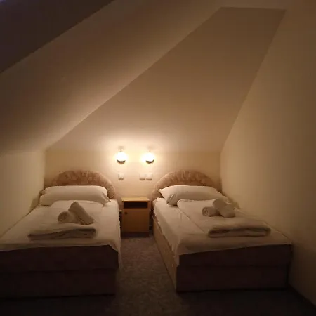 Del Porto Hotel Balatonfoeldvar Hotel *